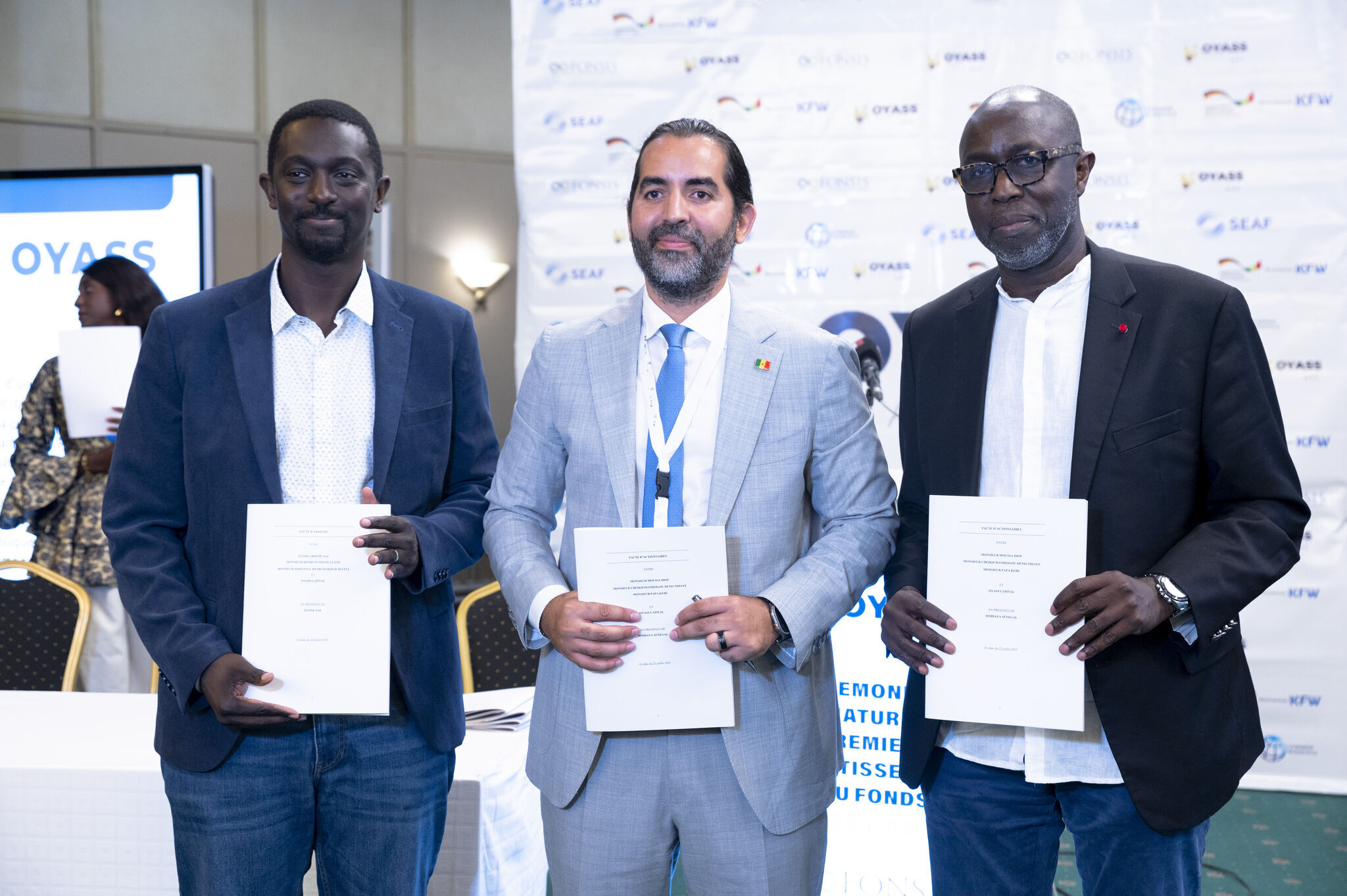 Oyass Capital signe ses premiers investissements et soutient deux entreprises sénégalaises à fort potentiel