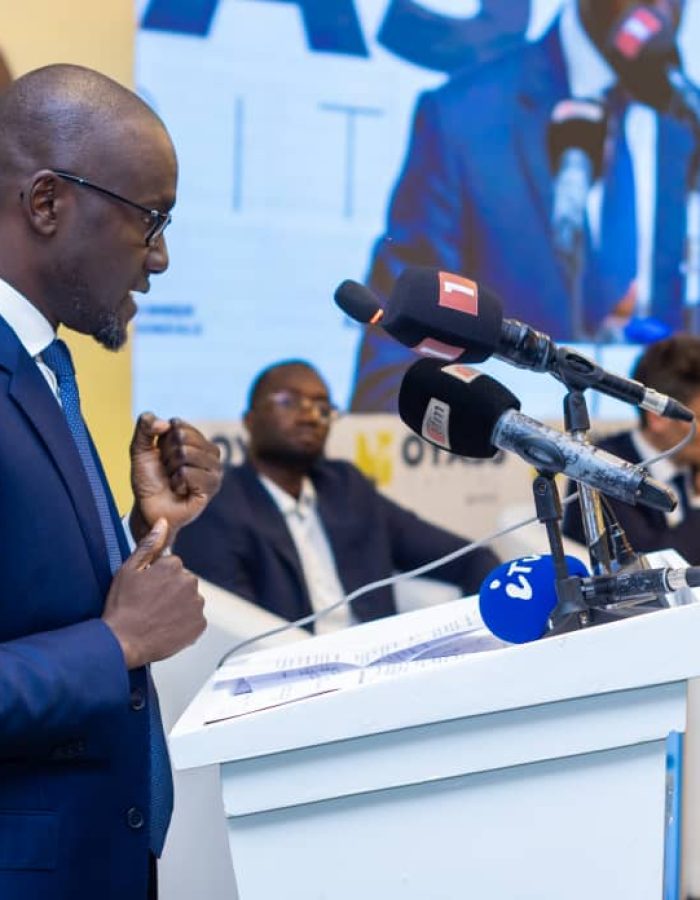 5d18655c-1887-43c8-8579-9a5b59309eb6 2